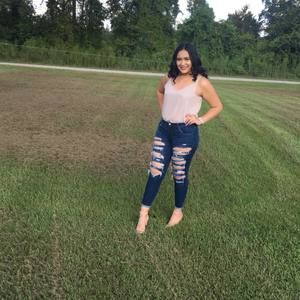 Meet your Posher, Lorena